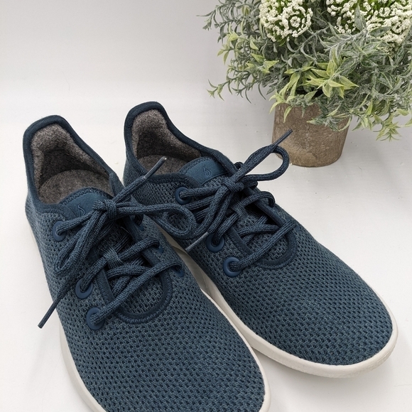 Women's Allbirds Tree Runners Sneaker Shoes Size W8 Navy White Sole Everyday - Picture 8 of 11
